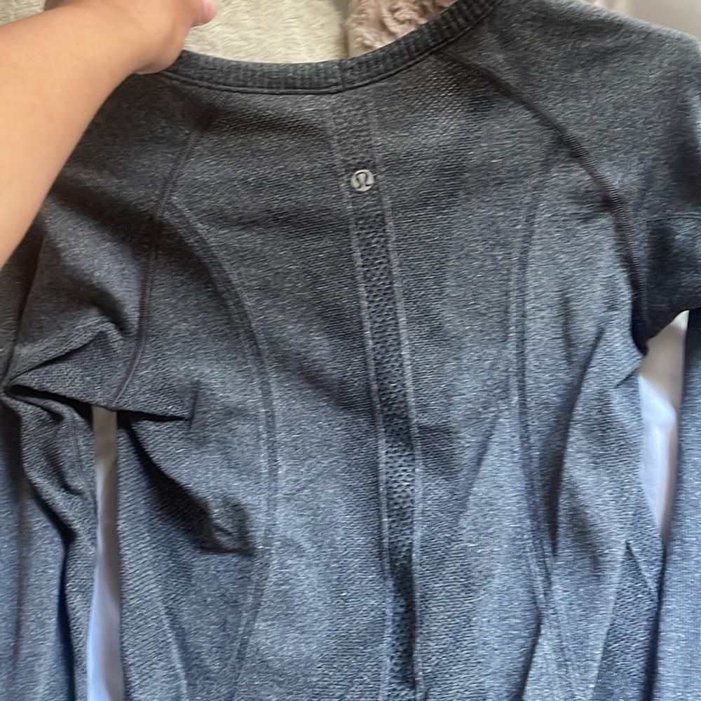 Lululemon Long Sleeve Swiftly Tech